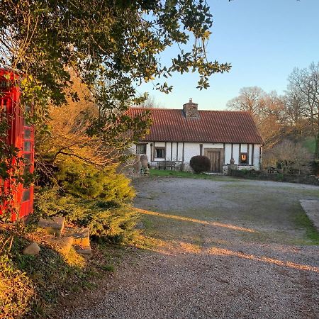 Medieval Cottage In Rural Monmouthshire. Raglan Exterior foto